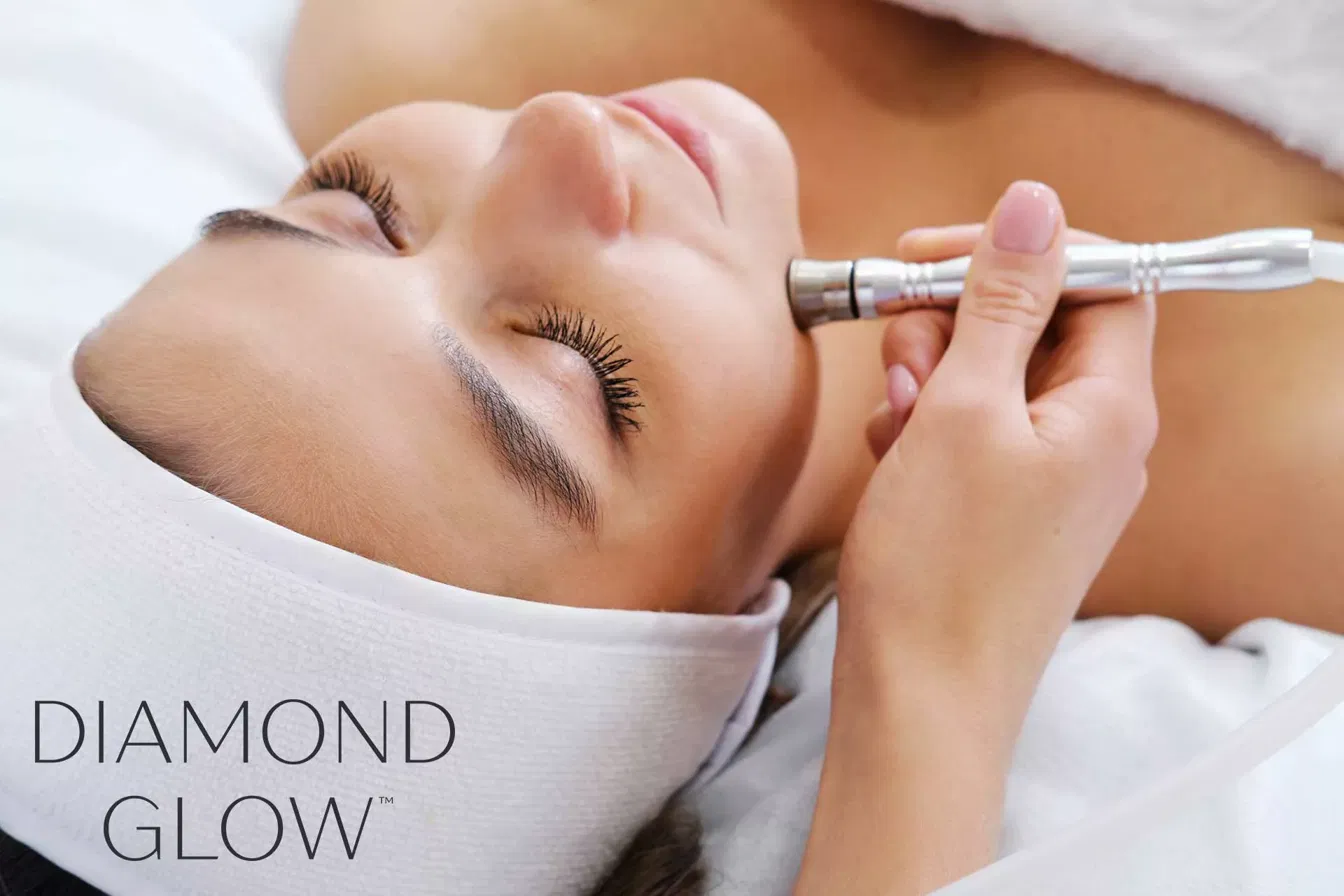 DiamondGlow facial treatment being performed at Elite Med Spa in Berwyn, IL